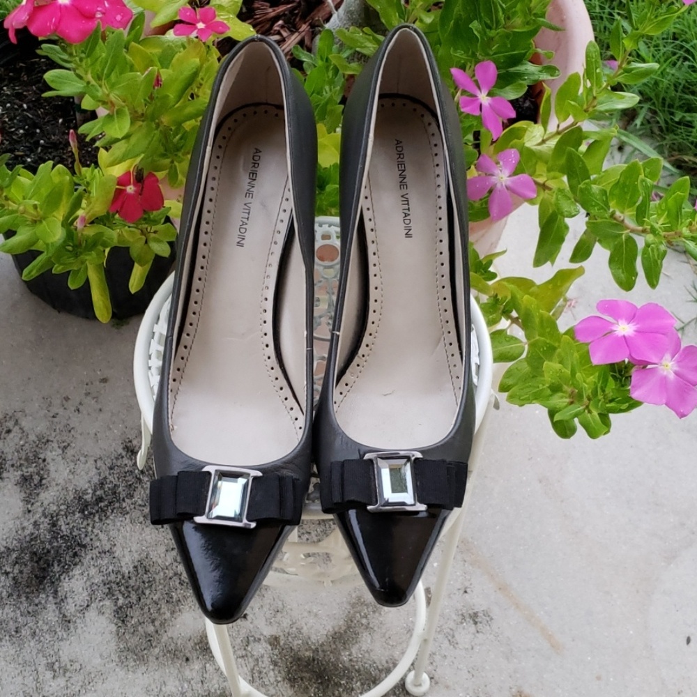 🎁Adrienne Vittadini black and grey pumps 2 1/2"